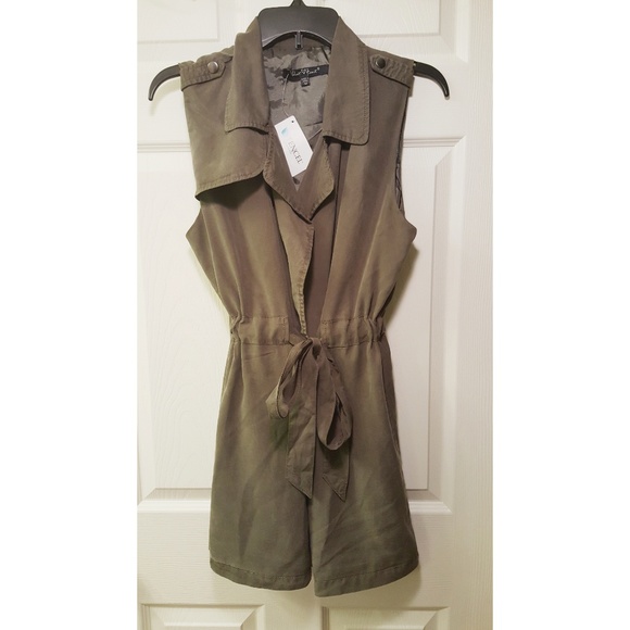 Military Army Green Vest - Picture 2 of 4